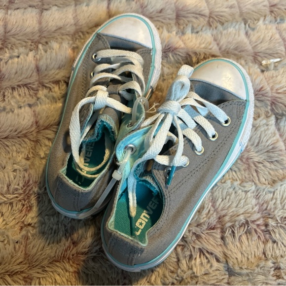 Gray Converse Kids All Star
Sneakers Size 11